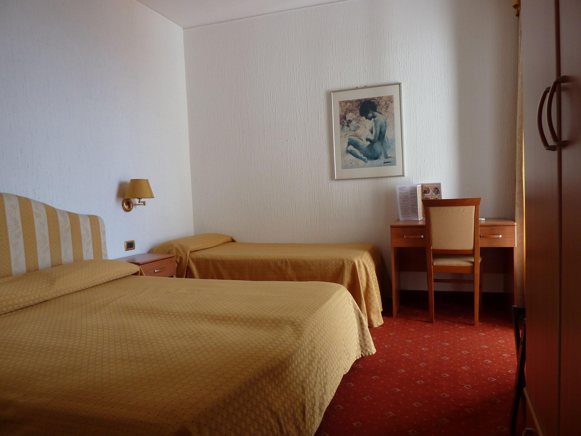 Hotel Ariston Montecarlo サンレモ エクステリア 写真