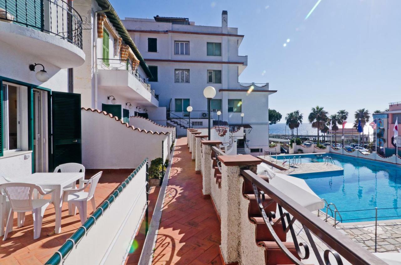 Hotel Ariston Montecarlo サンレモ エクステリア 写真