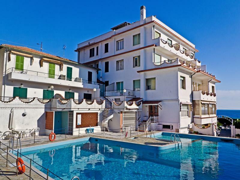 Hotel Ariston Montecarlo サンレモ エクステリア 写真
