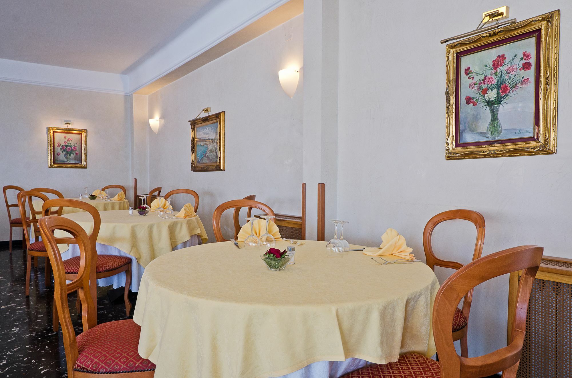 Hotel Ariston Montecarlo サンレモ エクステリア 写真